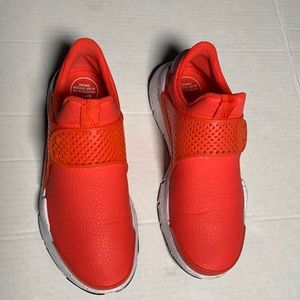 Woman’s NIKE MAX ORANGE Sock Darts